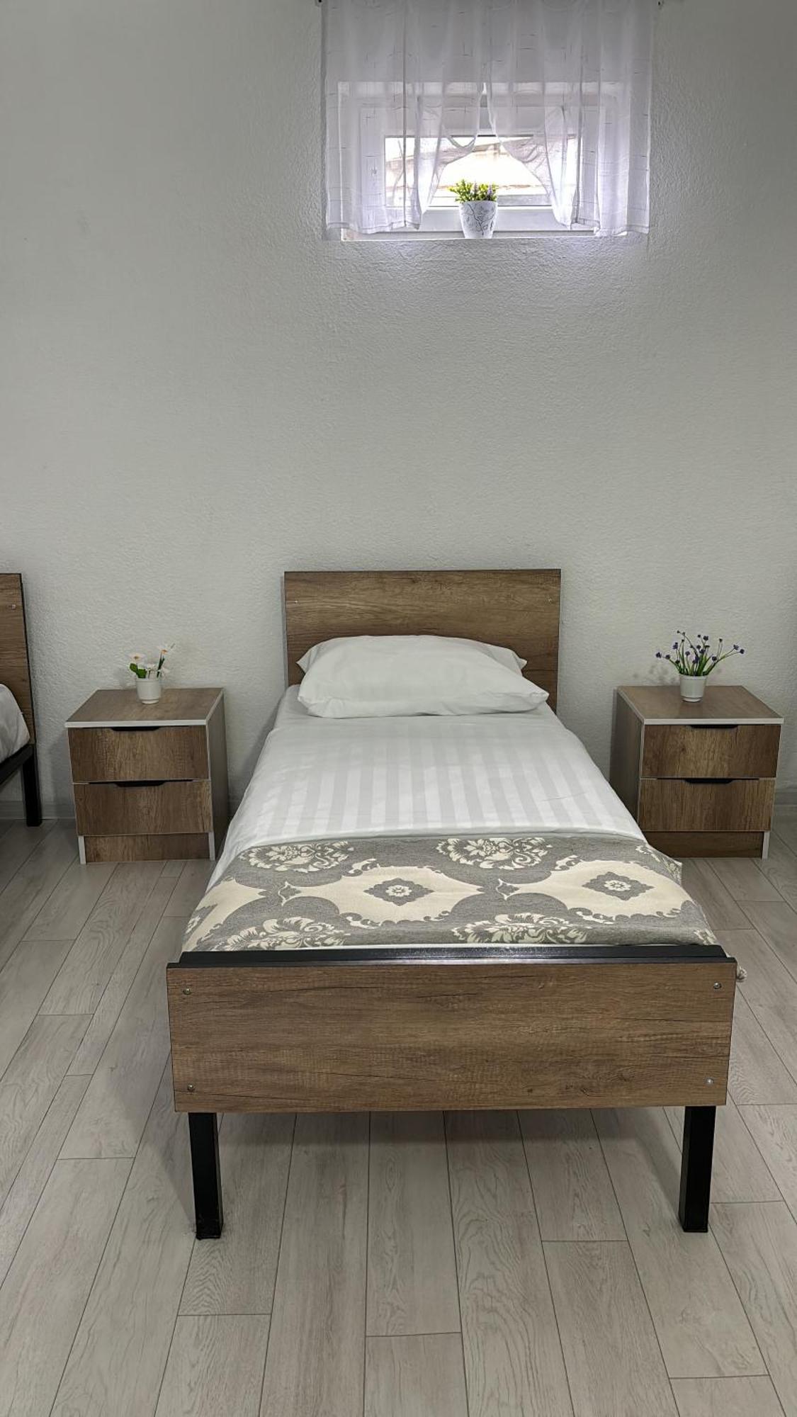 Hostel,Halal Хостел,Халал Tokmok Dış mekan fotoğraf