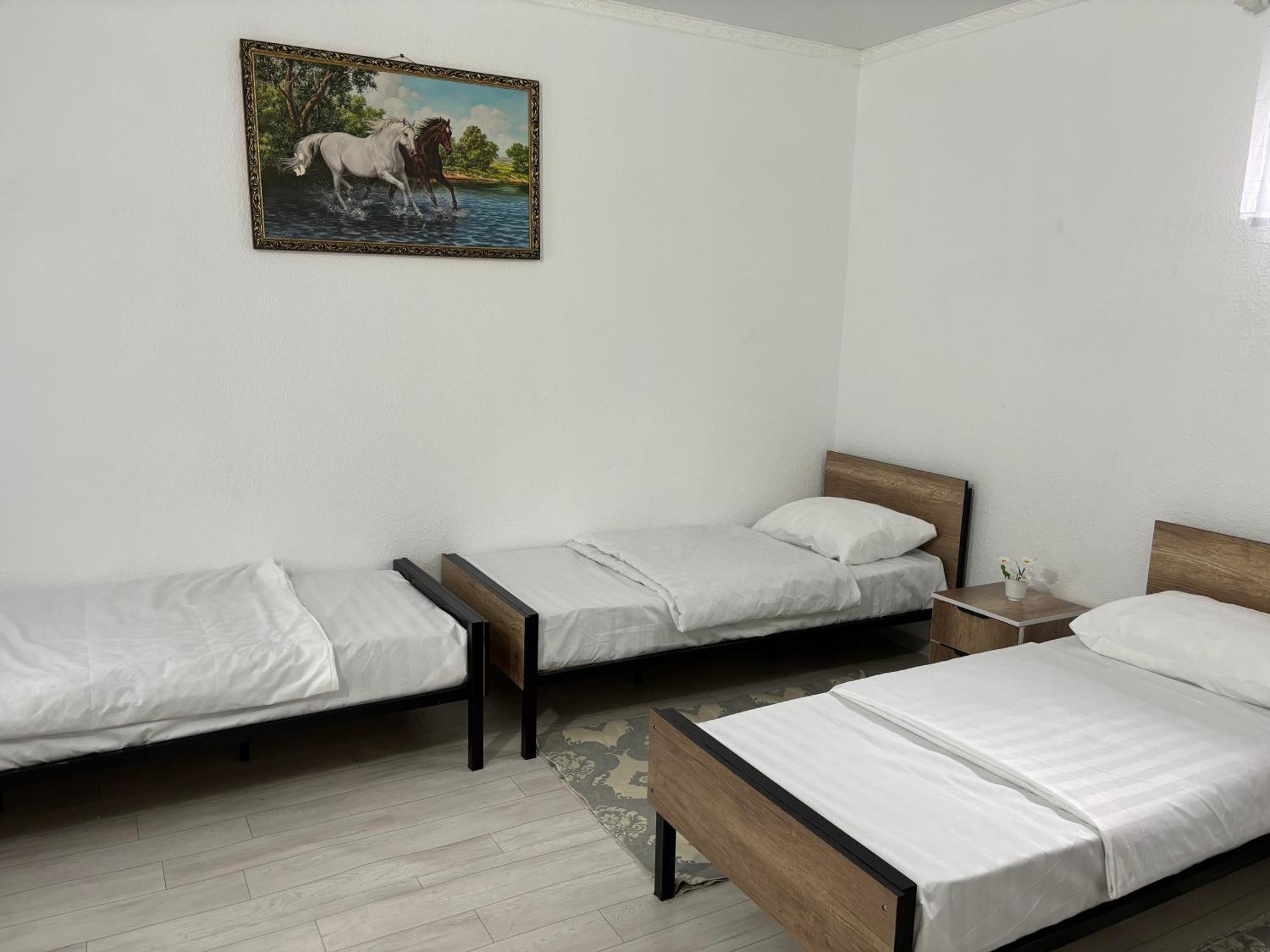 Hostel,Halal Хостел,Халал Tokmok Dış mekan fotoğraf