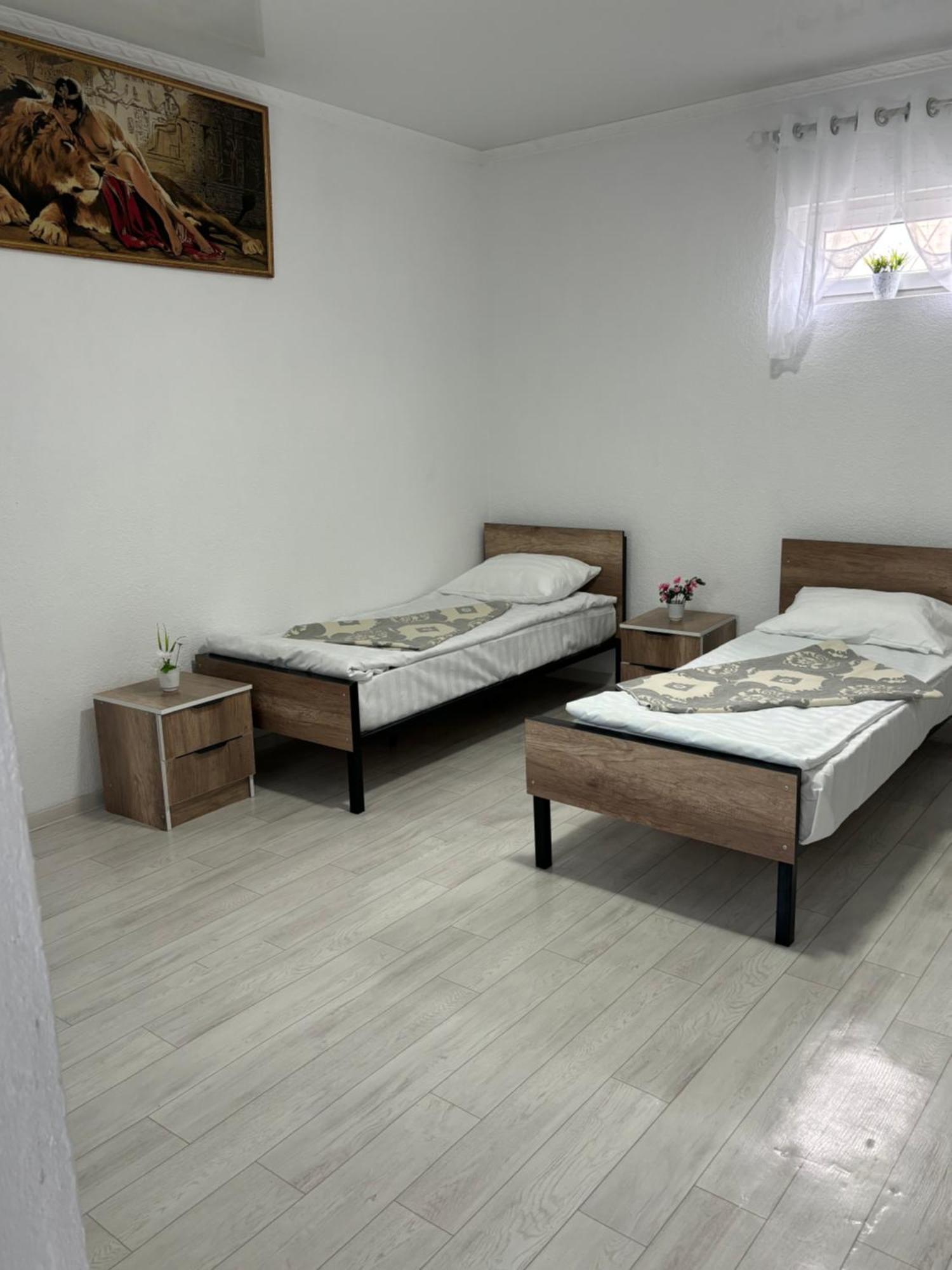 Hostel,Halal Хостел,Халал Tokmok Dış mekan fotoğraf