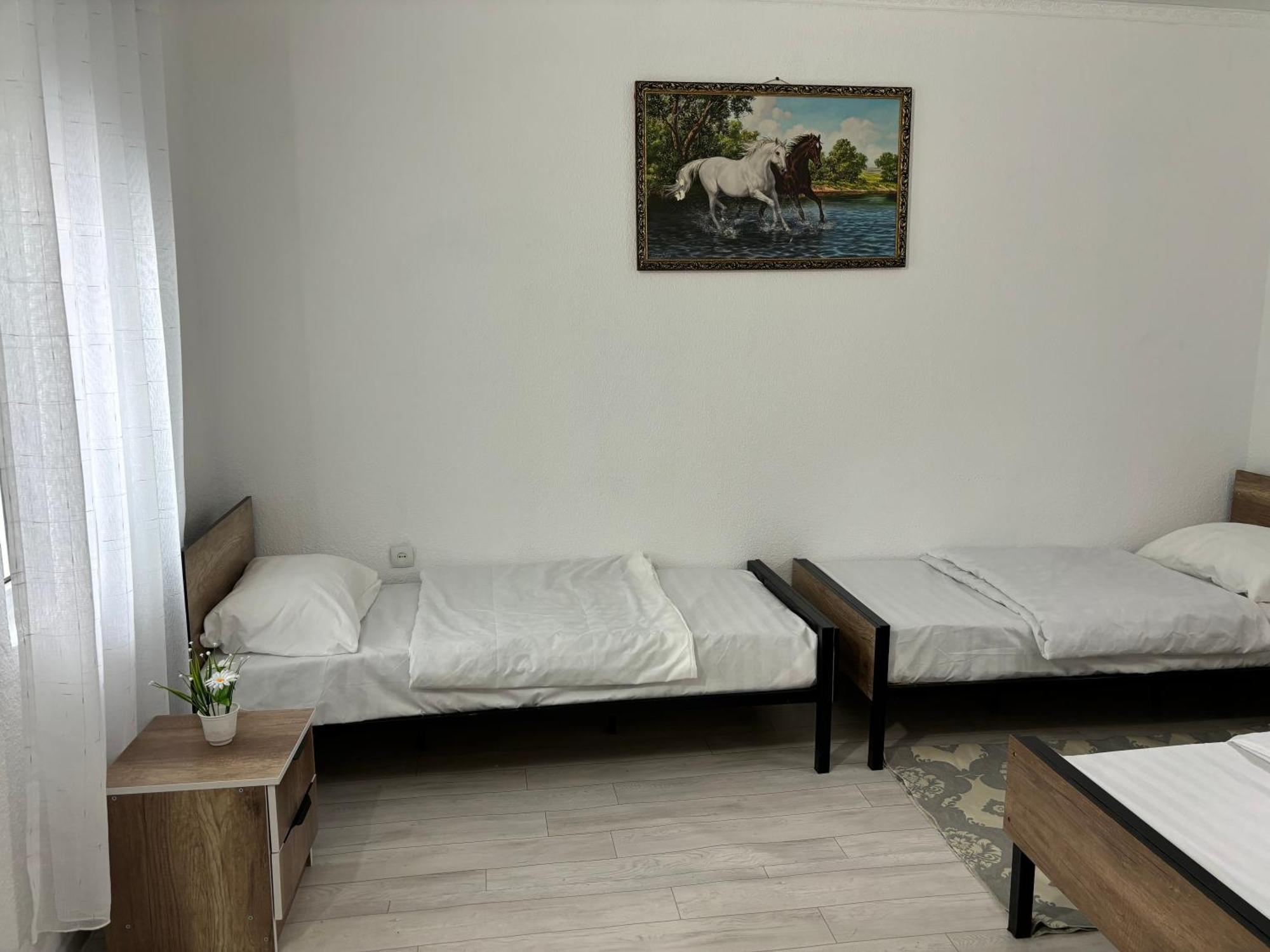 Hostel,Halal Хостел,Халал Tokmok Dış mekan fotoğraf