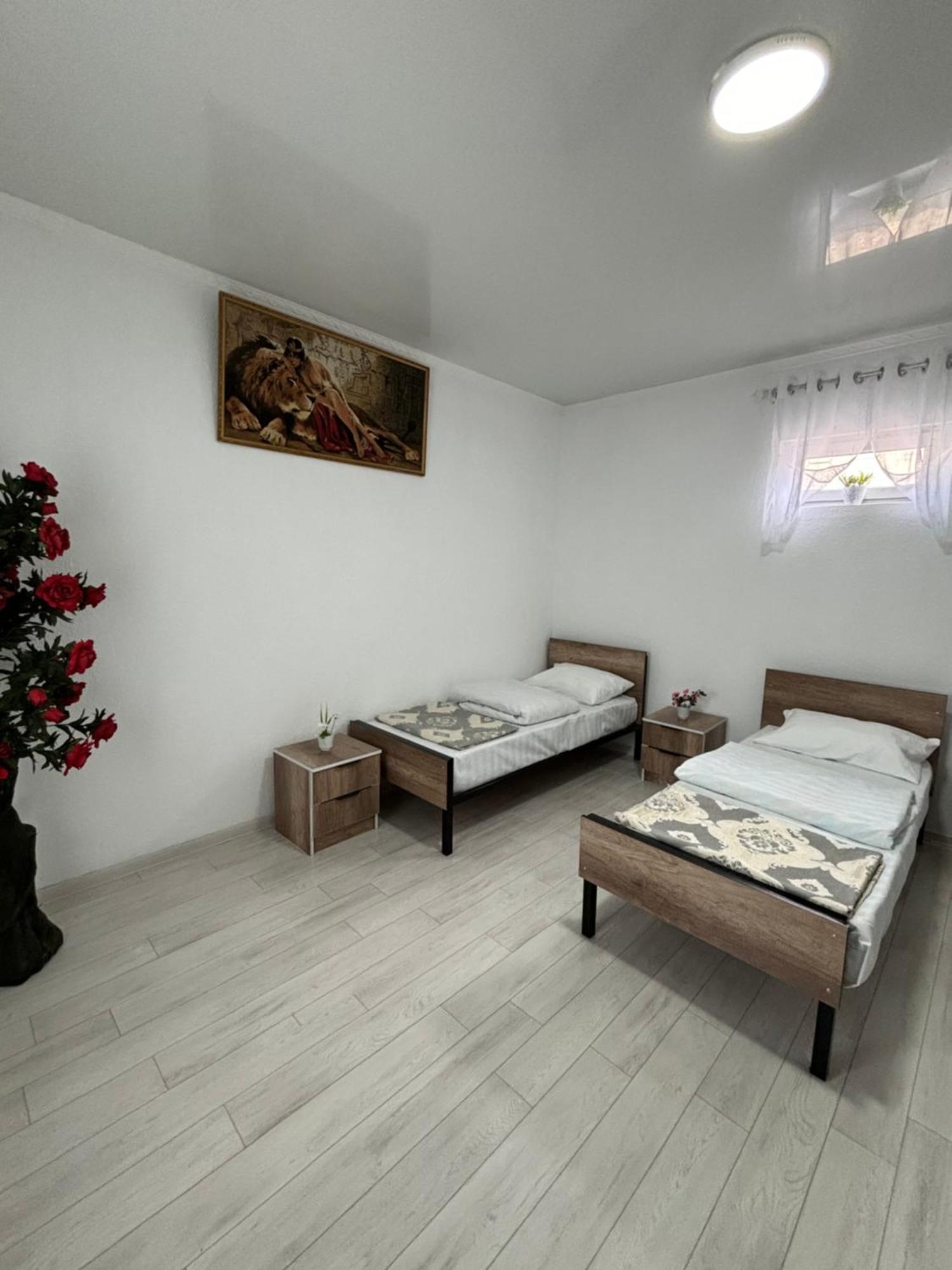 Hostel,Halal Хостел,Халал Tokmok Dış mekan fotoğraf