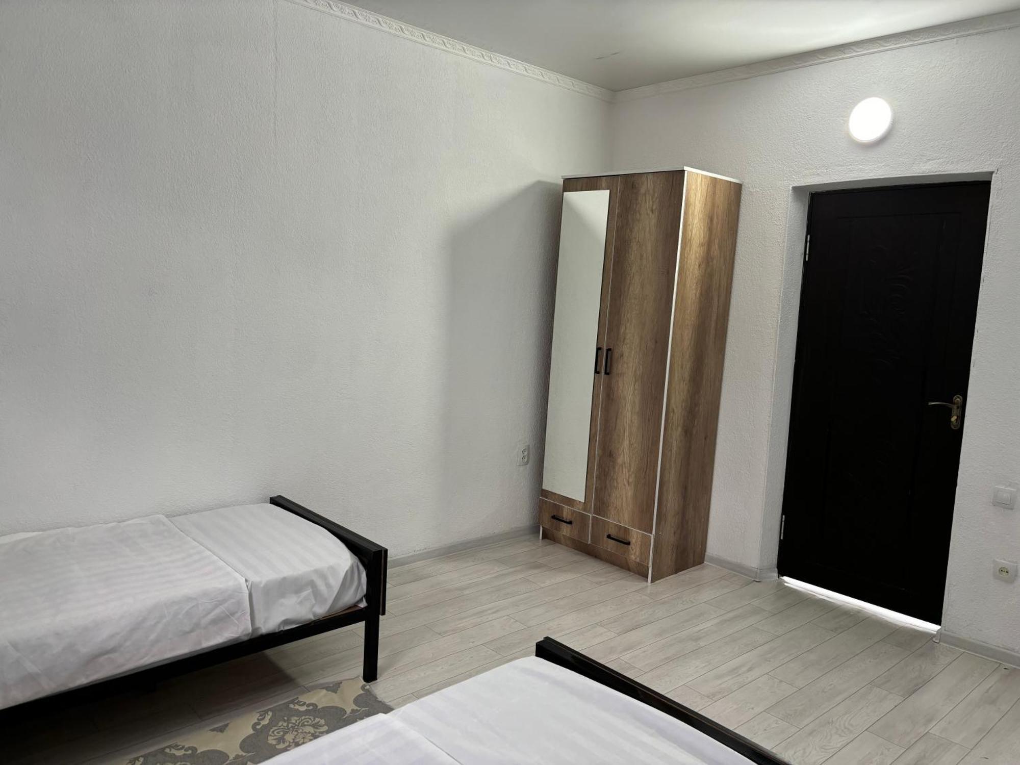 Hostel,Halal Хостел,Халал Tokmok Dış mekan fotoğraf