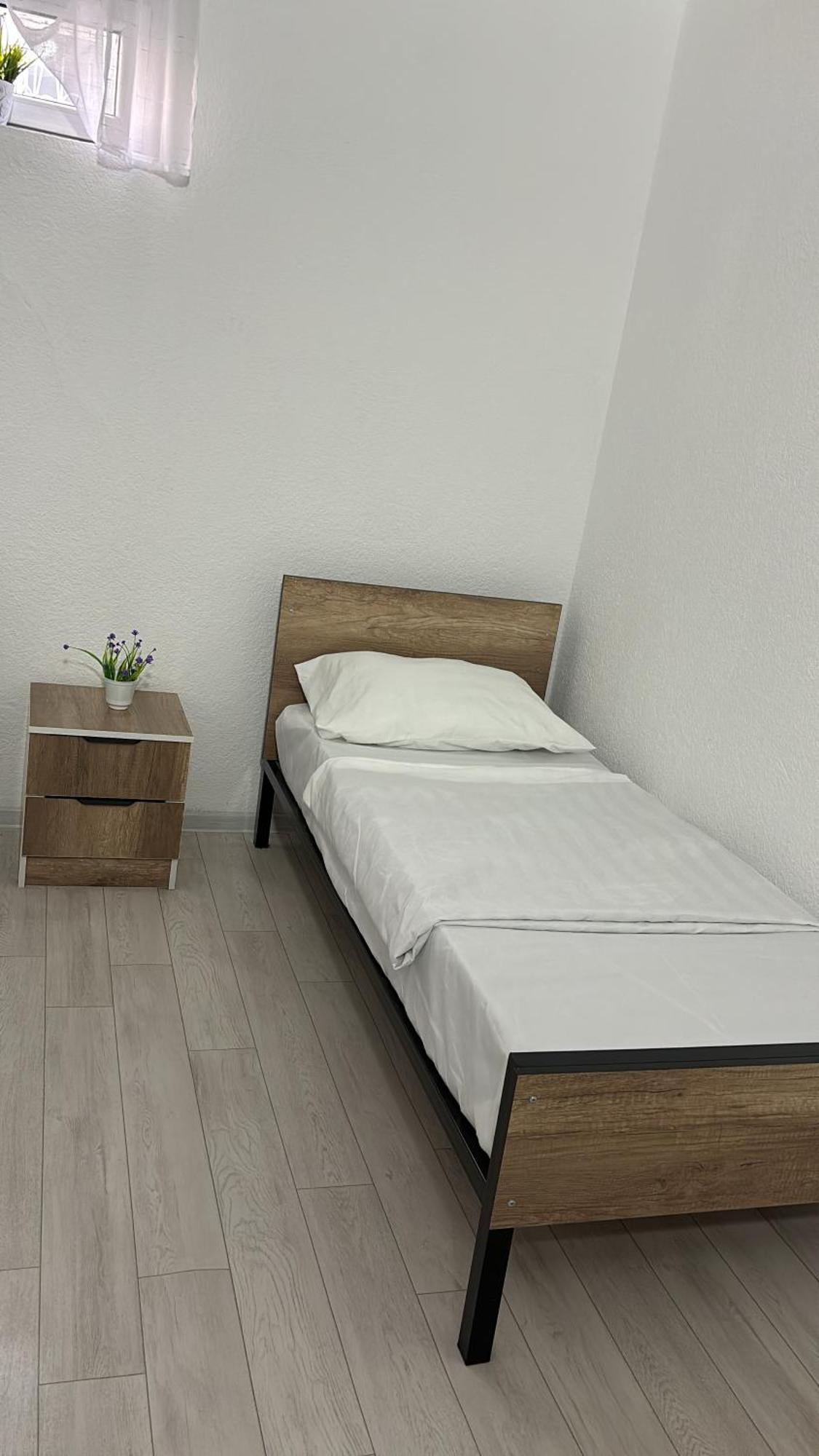 Hostel,Halal Хостел,Халал Tokmok Dış mekan fotoğraf