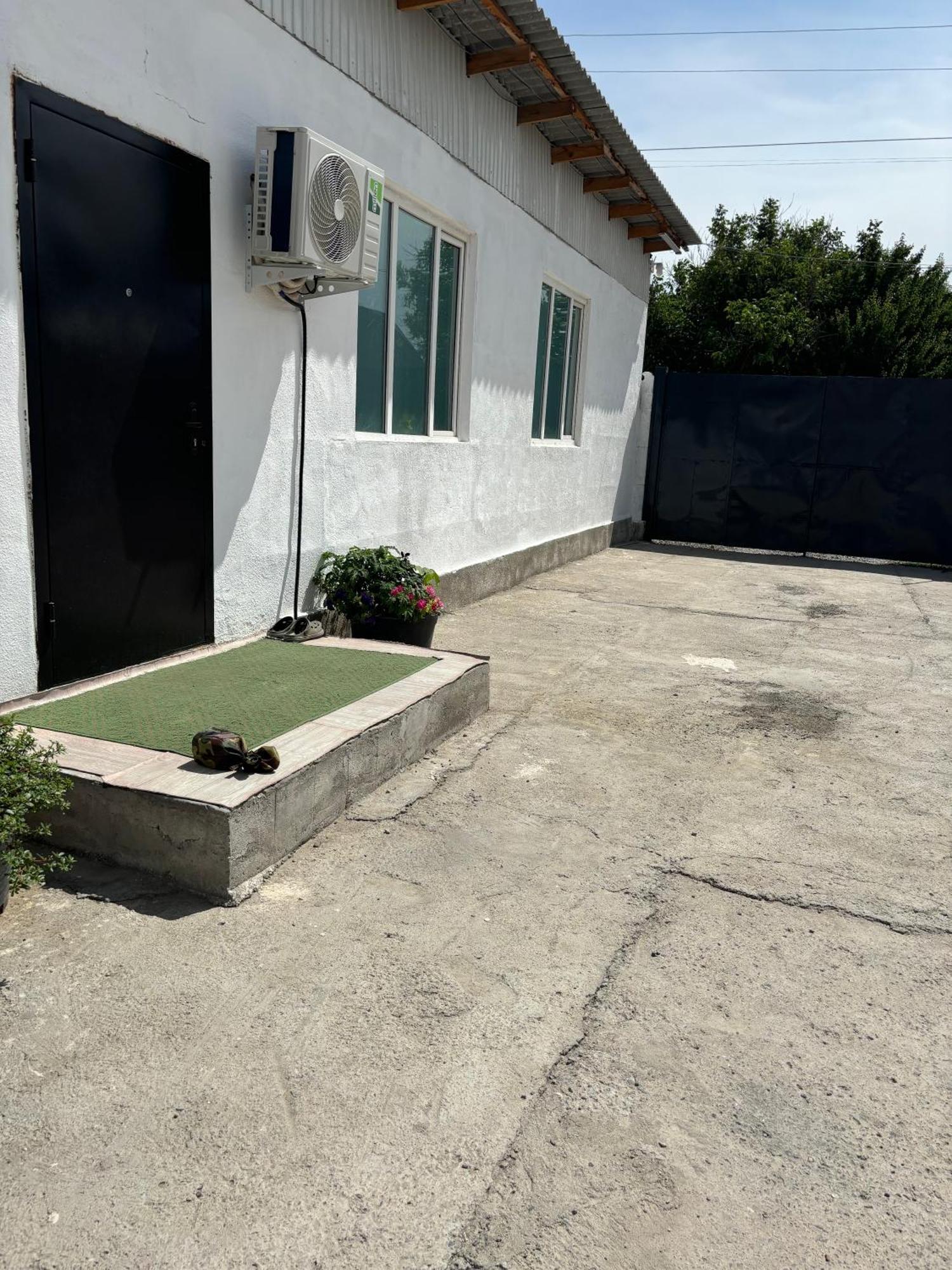 Hostel,Halal Хостел,Халал Tokmok Dış mekan fotoğraf