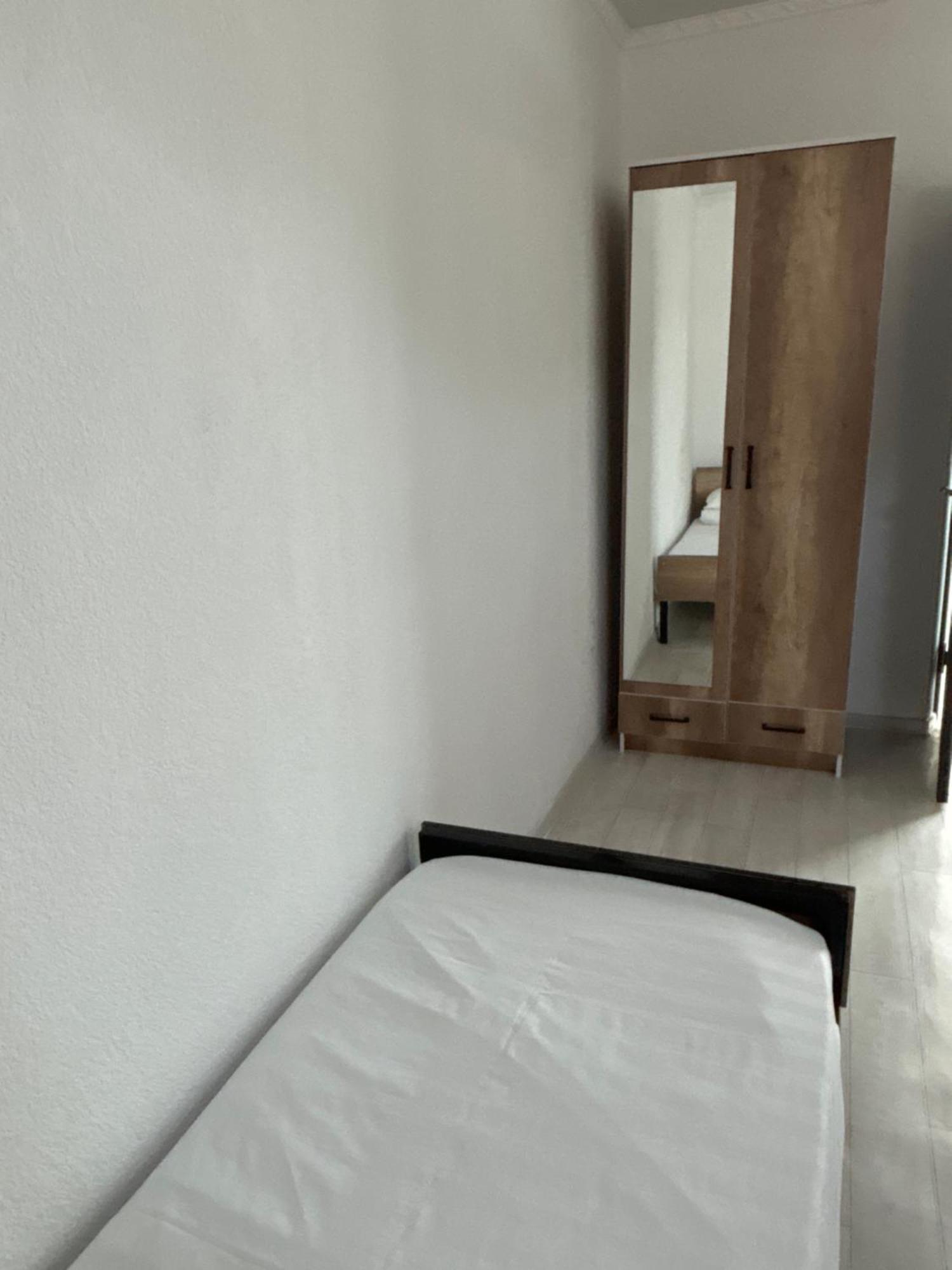 Hostel,Halal Хостел,Халал Tokmok Dış mekan fotoğraf