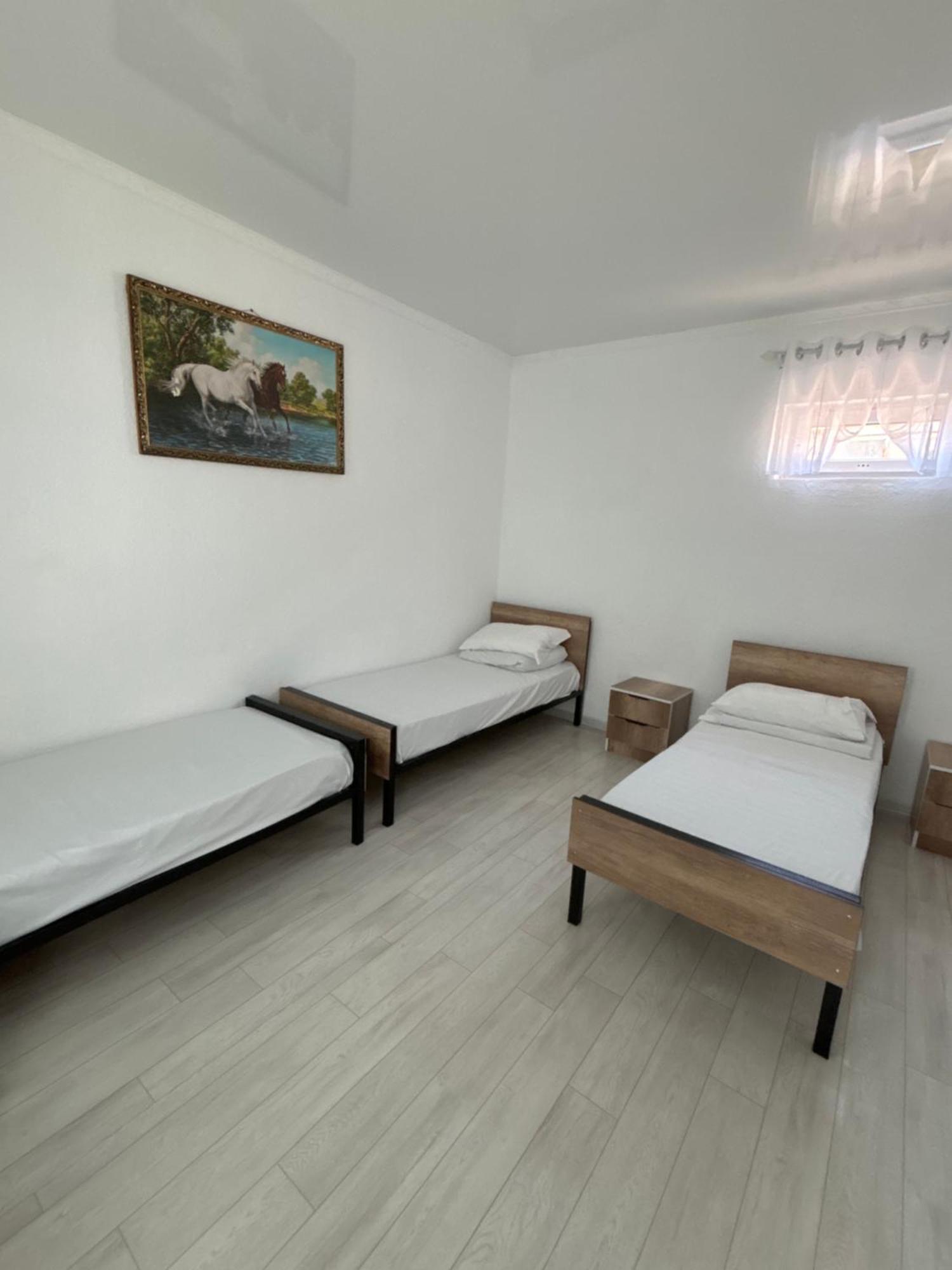 Hostel,Halal Хостел,Халал Tokmok Dış mekan fotoğraf