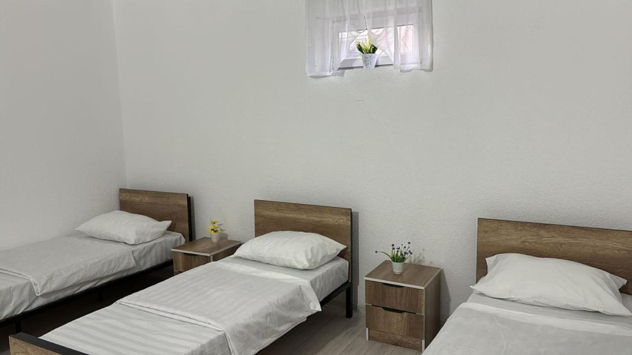 Hostel,Halal Хостел,Халал Tokmok Dış mekan fotoğraf